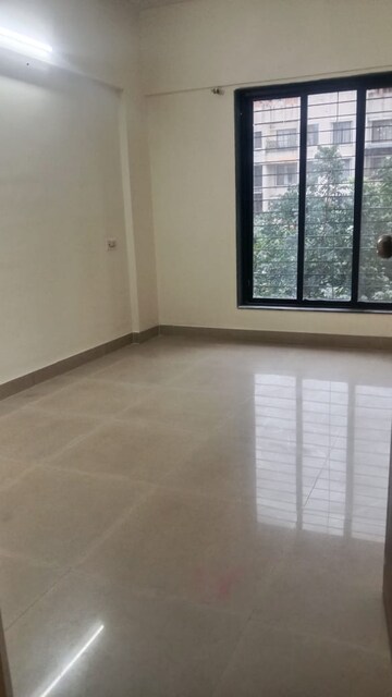 Room in 2 BHK Apartment at Hubtown Countrywoods, Kondhwa – for Sale