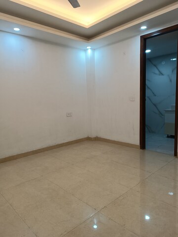 Room in 3 BHK Builder Floor at Chattarpur – for Sale
