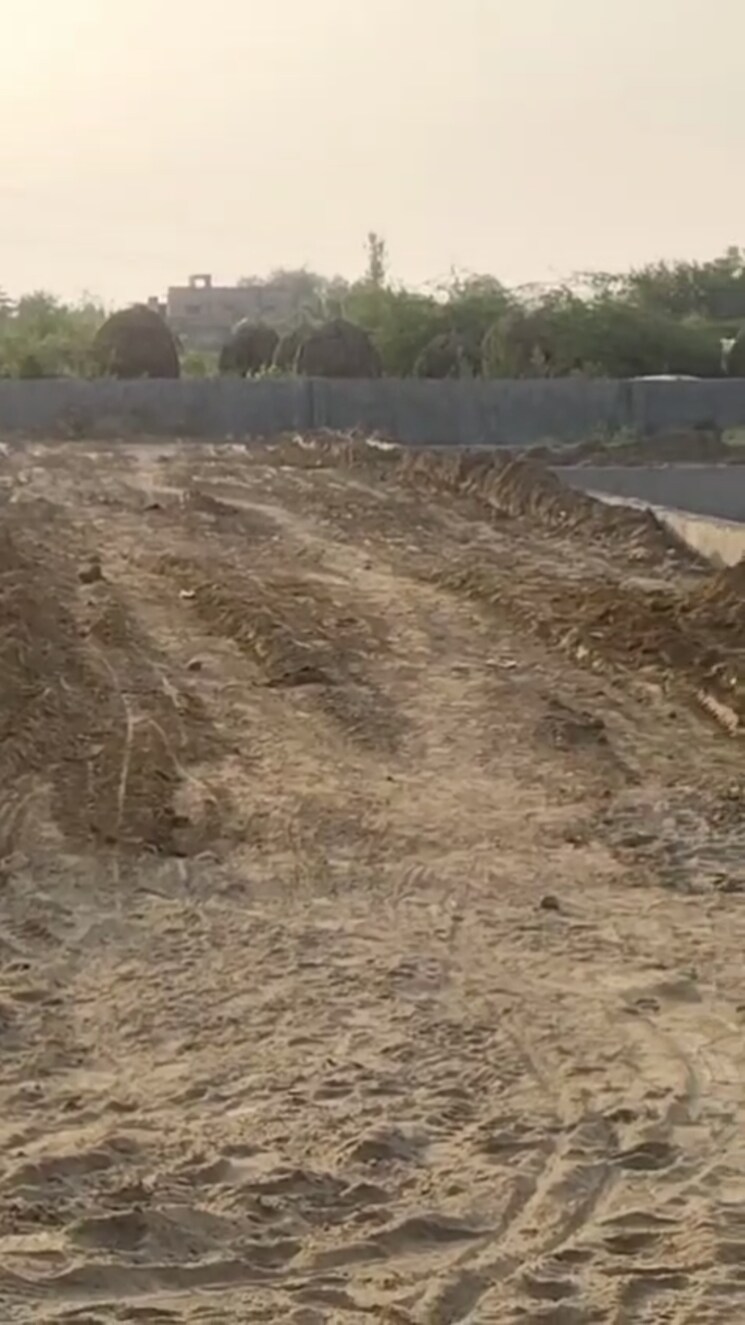 undefined, sector 162  100 Sq.Yd. Plot In Sector 162 Noida 8890456