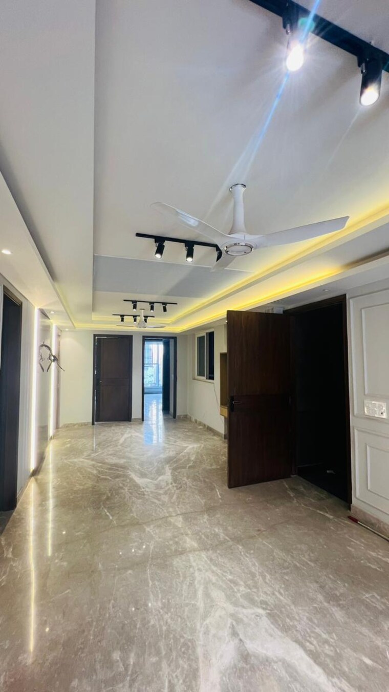 Room, ss-mayfield-gardens 4 Bedroom 287 Sq.Ft. Builder Floor In Sector 51 Gurgaon 8890407