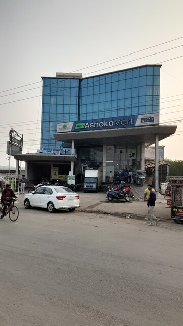 Staircase in  Showroom at Bhatagaon – for Rent
