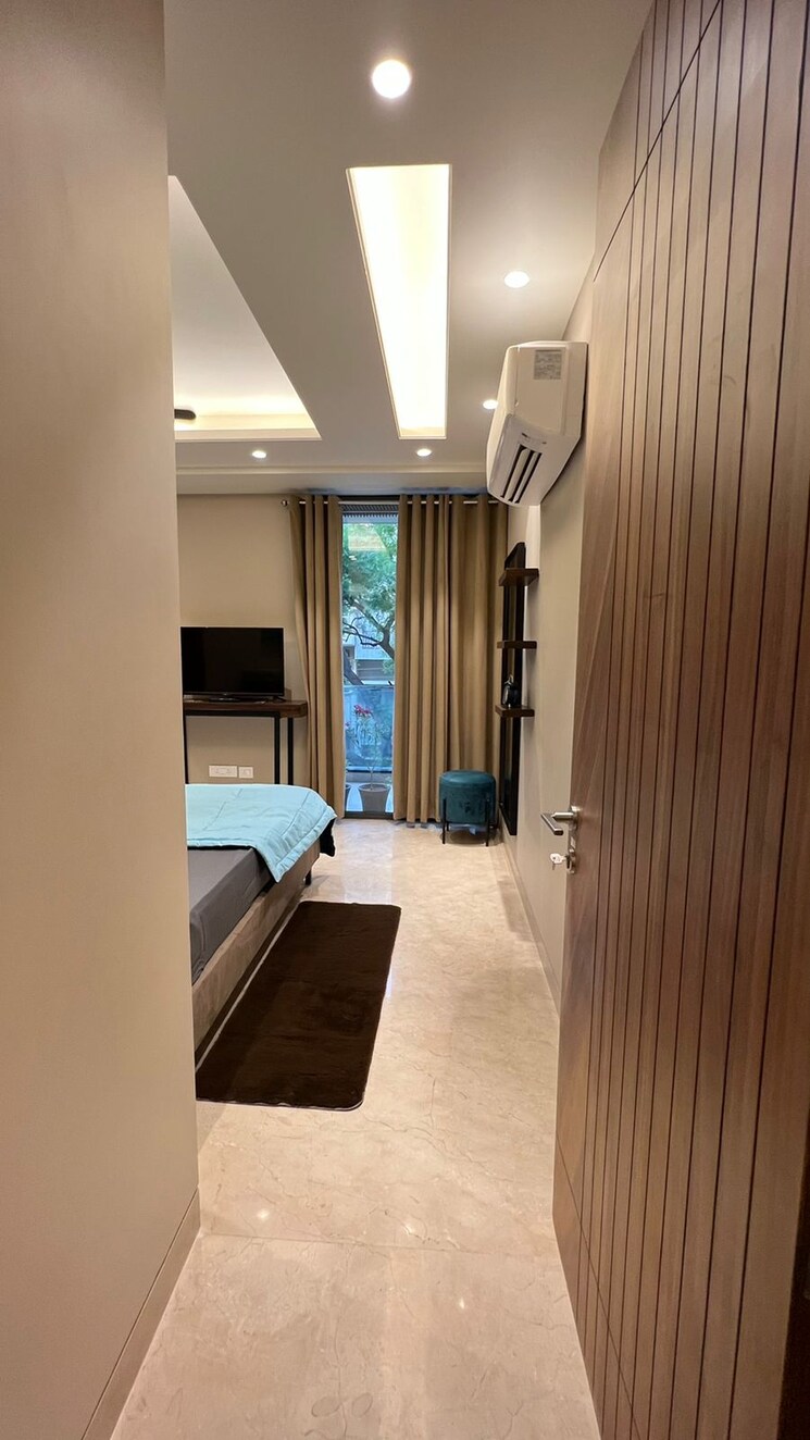 undefined, defence colony 3.5 Bedroom 2200 Sq.Ft. Apartment In Defence Colony Delhi 8890410