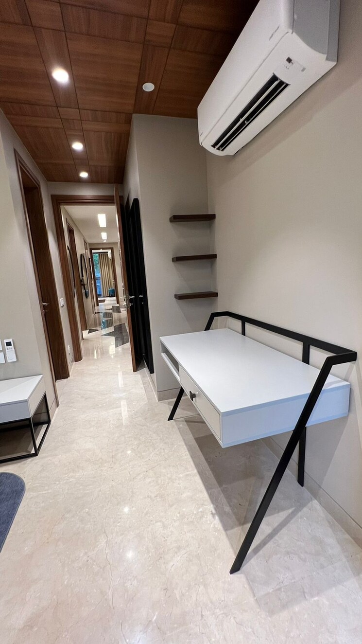 undefined, defence colony 3.5 Bedroom 2200 Sq.Ft. Apartment In Defence Colony Delhi 8890410