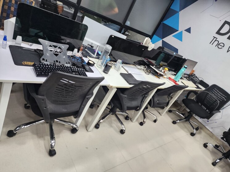 Team Area, science city Commercial Office Space 2256 Sq.Ft. In Science City Ahmedabad 8890412