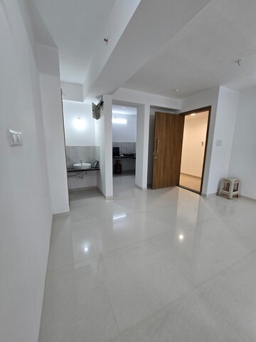 Room in 2 BHK Apartment at Kishor Platinum Towers, Wakad – for Rent