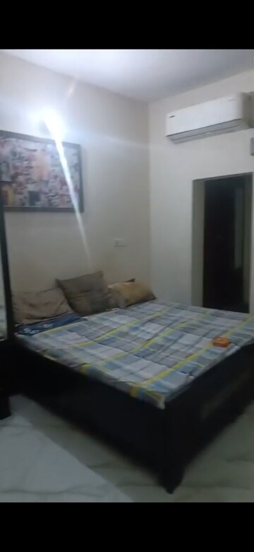 Bedroom in 2 BHK Builder Floor at Sector 21d – for Rent