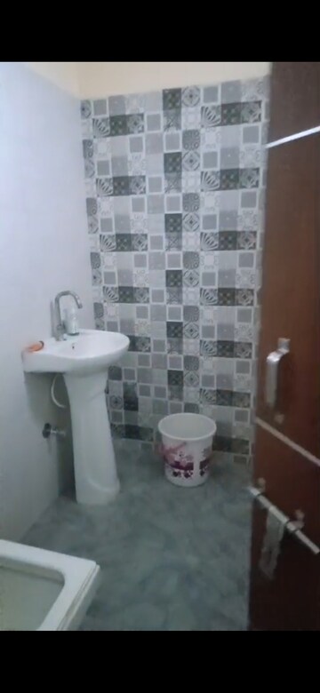 Bathroom in 2 BHK Builder Floor at Sector 21d – for Rent