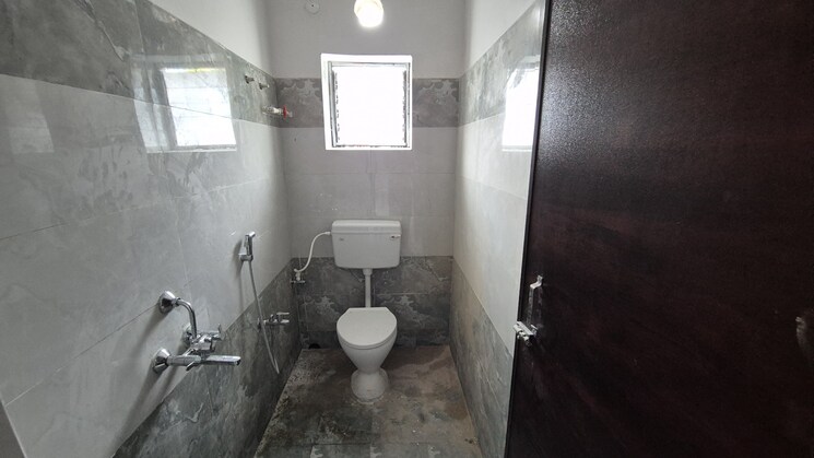 Bathroom, naihati 2 Bedroom 635 Sq.Ft. Apartment In Naihati Kolkata 8890488
