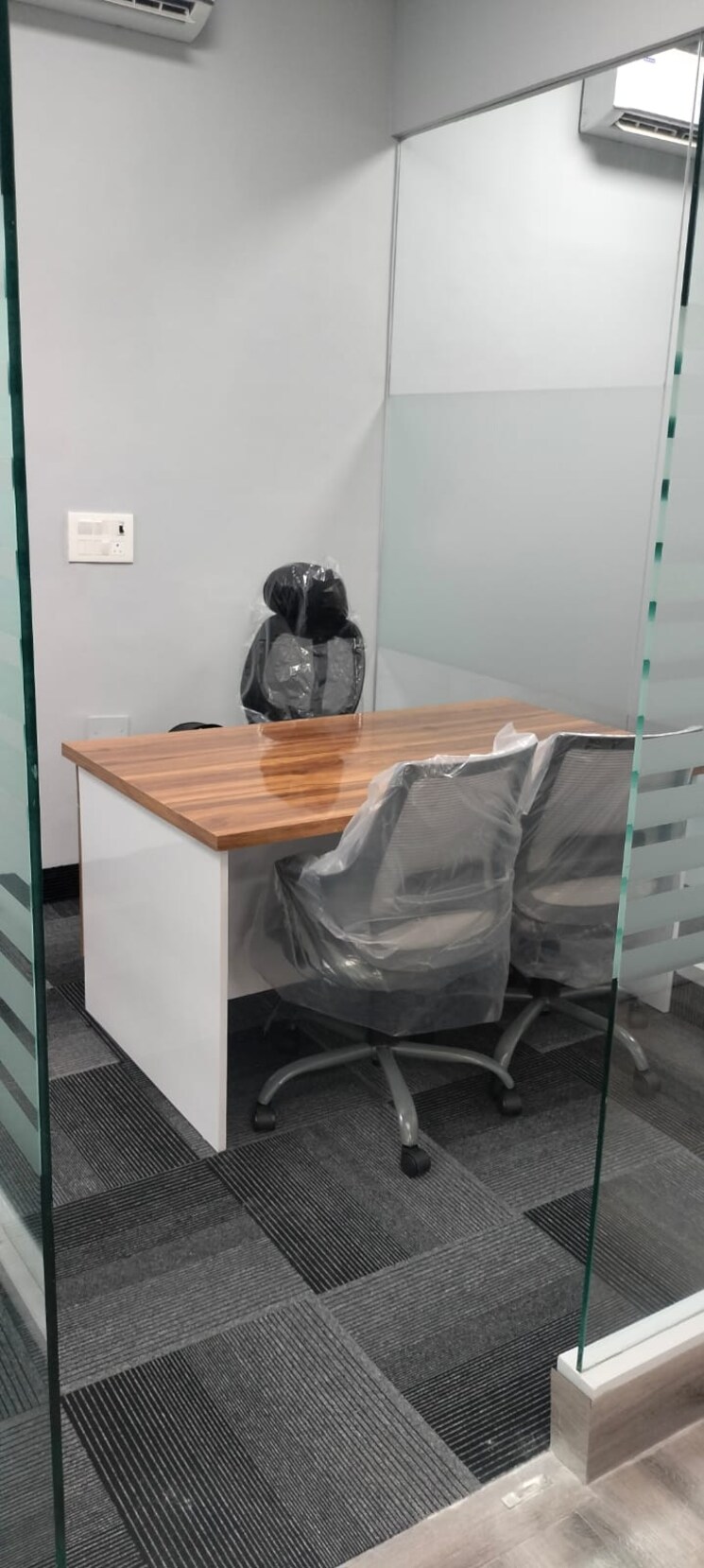 Team Area, sector 63 Commercial Office Space 1400 Sq.Ft. In Sector 63 Noida 8890483