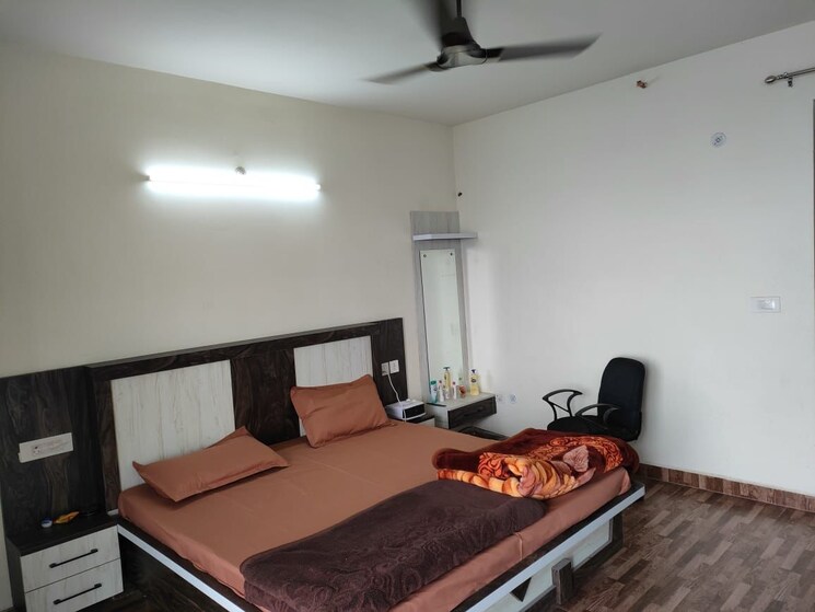 Room, gomti nagar Pg For Girls In Gomti Nagar 8890536