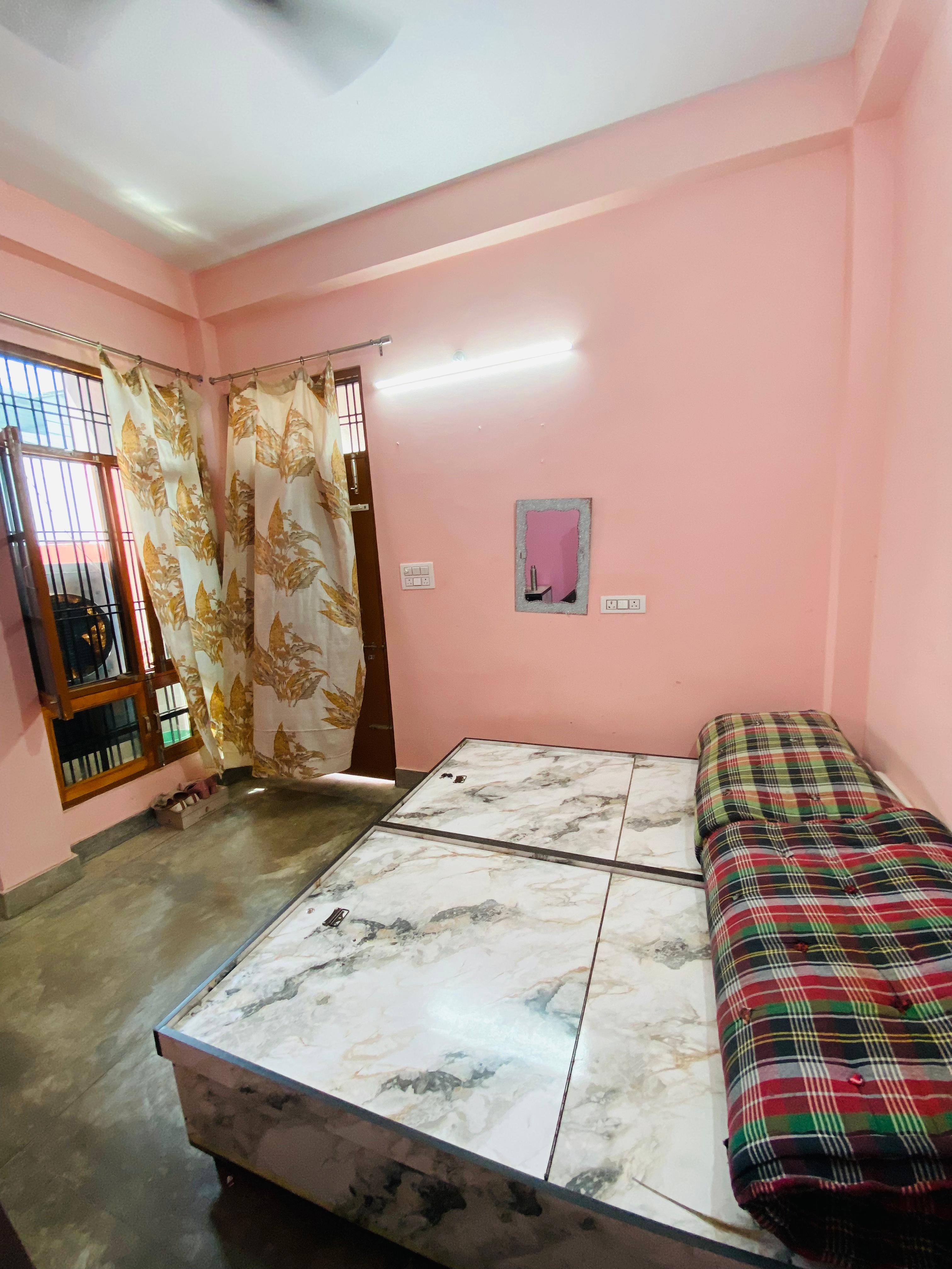 Pg For Rent in Priya Girls Pg 