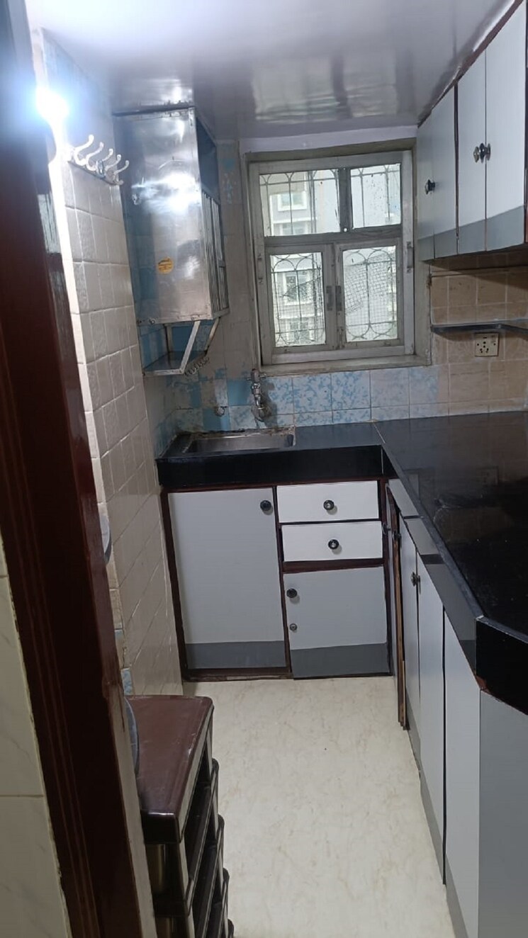 Kitchen, bandra west 1.5 Bedroom 550 Sq.Ft. Apartment In Bandra West Mumbai 8890603