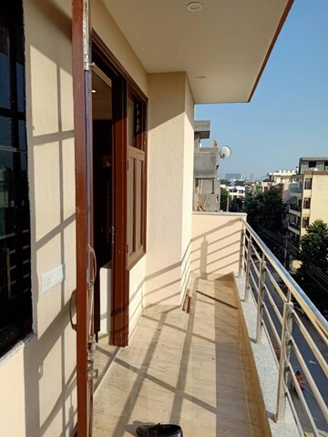 Balcony in 2 BHK Builder Floor at Sector 45 – for Rent
