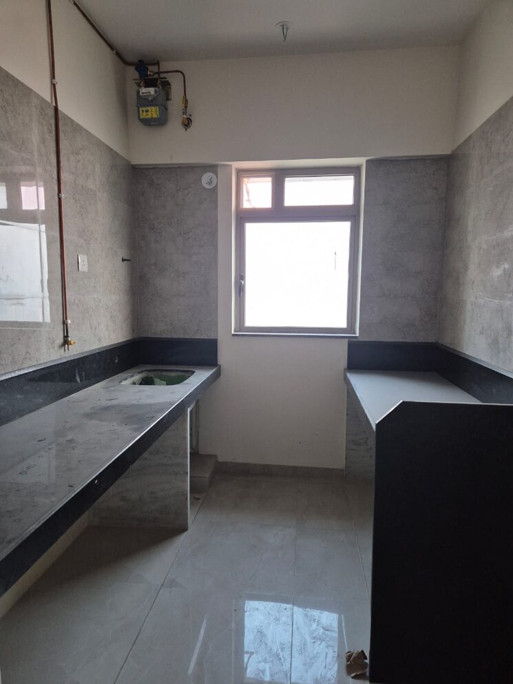 Kitchen, oberoi-realty-esquire 3 Bedroom 1300 Sq.Ft. Apartment In Goregaon East Mumbai 8890634
