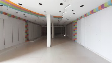 Team Area in  Showroom at Pandri – for Rent