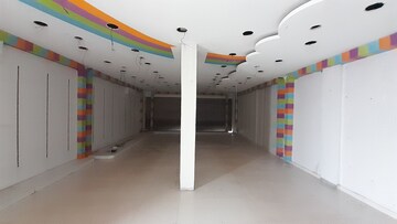 Team Area in  Showroom at Pandri – for Rent