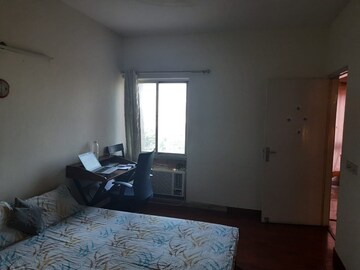 Bedroom in 2 BHK Apartment at Parsvnath Green Ville, Sector 48 – for Rent