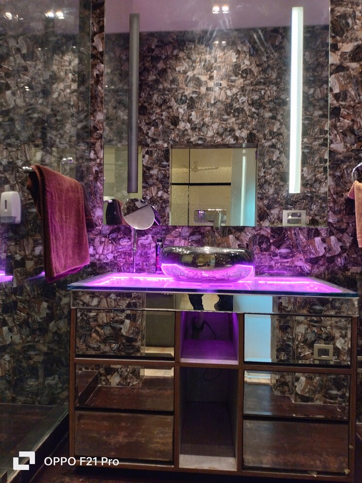 Balcony, defence colony 3 Bedroom 2700 Sq.Ft. Apartment In Defence Colony Delhi 8890672