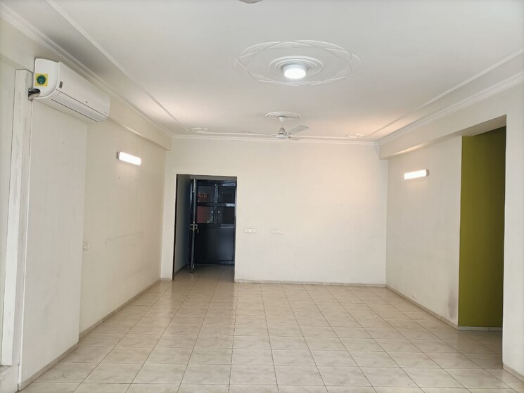 Room, parsvnath-green-ville 3 Bedroom 1945 Sq.Ft. Apartment In Sector 48 Gurgaon 8890731