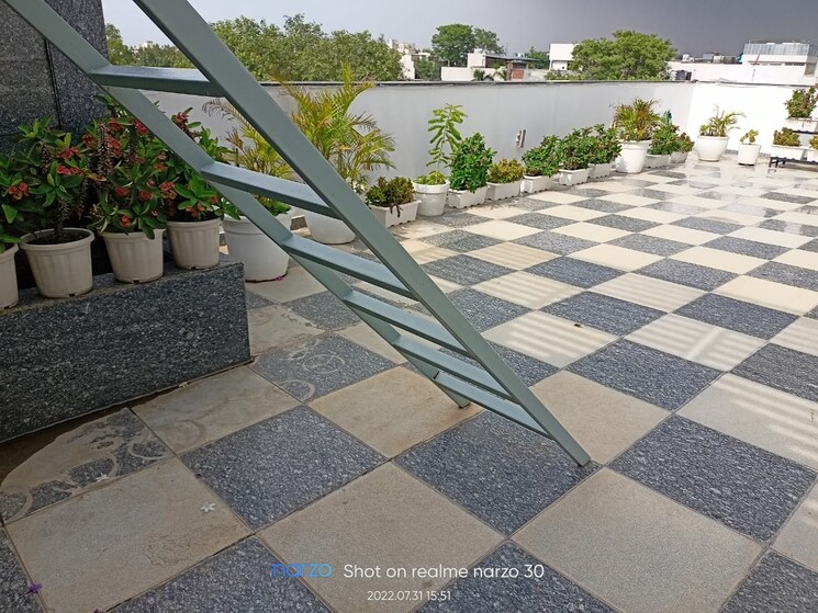 Balcony, boutique-residential-apartments-c-253 3 Bedroom 2800 Sq.Ft. Apartment In Defence Colony Delhi 8890768