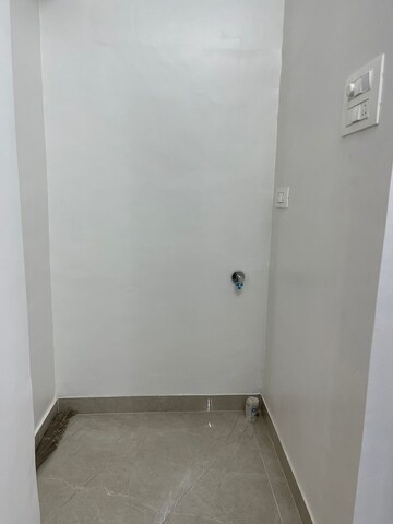 Bathroom in 1 BHK Apartment at Santacruz West – for Rent