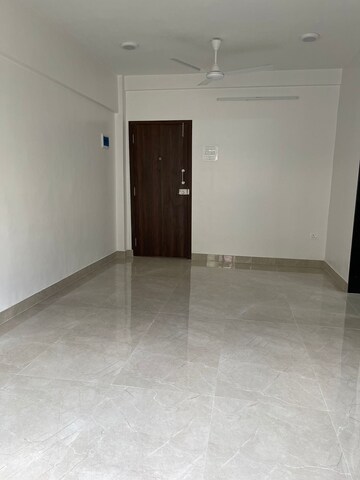 Room in 1 BHK Apartment at Santacruz West – for Rent