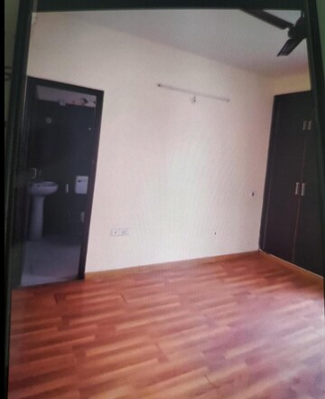 Room in 3 BHK Apartment at SRS Royal Hills, Sector 87 – for Rent