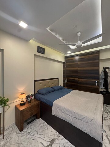 Bedroom in 1 BHK Apartment at Khar West – for Rent