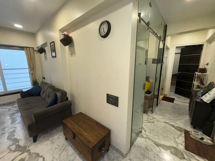 Room, khar west 1 Bedroom 550 Sq.Ft. Apartment In Khar West Mumbai 8890840