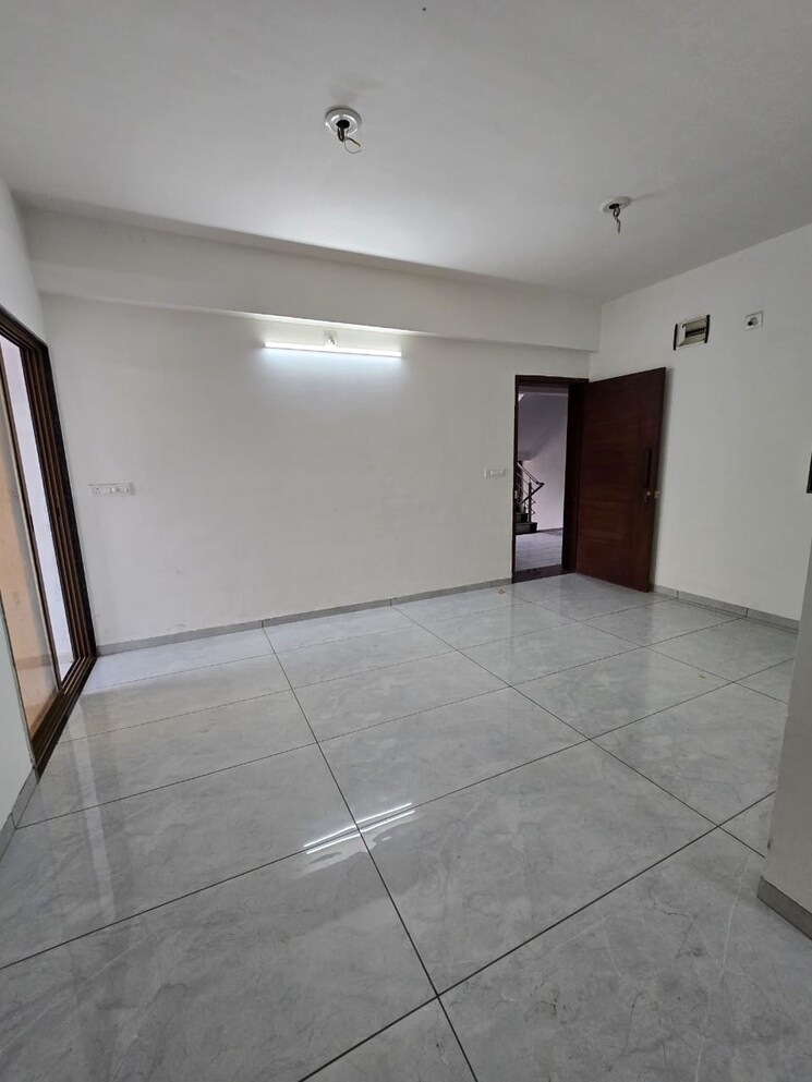 Room, sama savli road 2 Bedroom 1130 Sq.Ft. Apartment In Sama Savli Road Vadodara 8890756