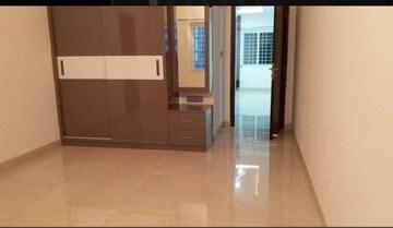 Room in 3 BHK Apartment at Hallmark Vicinia, Narsingi – for Rent