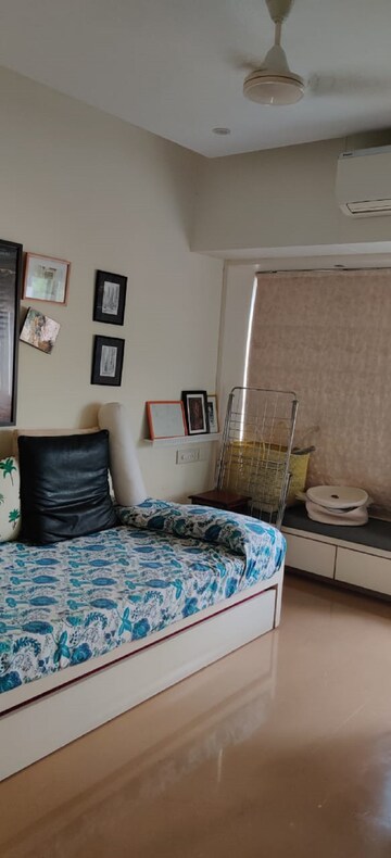 Bedroom in 2 BHK Apartment at Bandra West – for Rent