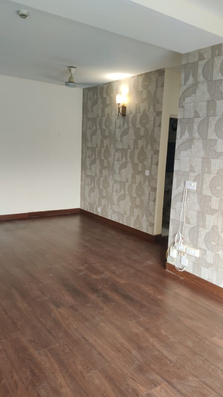 Room, pioneer-park-phase-1 2 Bedroom 1300 Sq.Ft. Apartment In Sector 61 Gurgaon 8891093