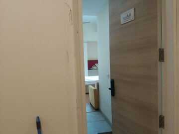 Furnished Amenities in Studio Apartment at Gaur City Mall, Sector 4 Greater Noida – for Rent