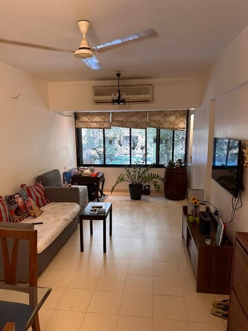 2 BHK Apartment For Rent in Bandra West