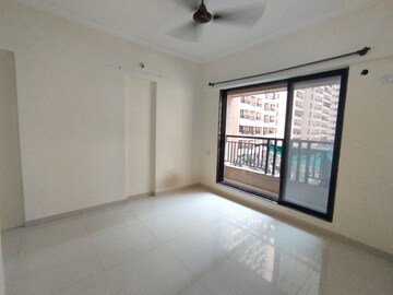 Room in 1 BHK Apartment at Raunak City Sector 4 D4, Kalyan West – for Rent