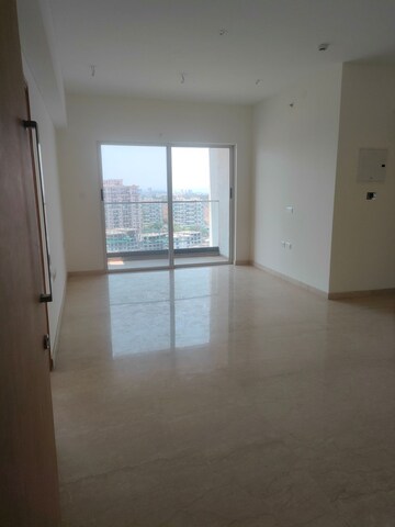 2 BHK Apartment For Rent in Lodha Amara, Kolshet Road