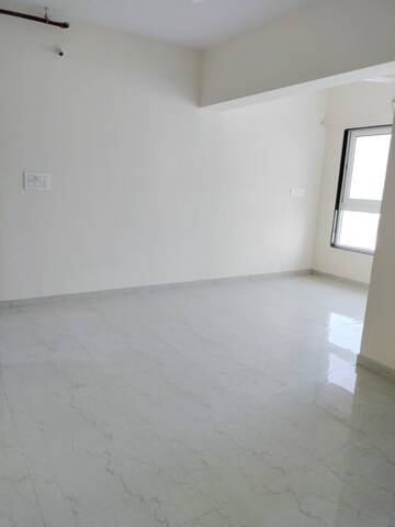 2 BHK Apartment For Sale in Kolshet Road
