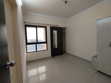 Room in 2 BHK Apartment at Raunak City Phase 2, Kalyan West – for Rent