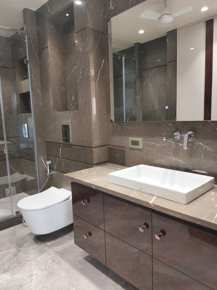 Bathroom, boutique-residential-apartments-c-253 3.5 Bedroom 3100 Sq.Ft. Apartment In Defence Colony Delhi 8891203