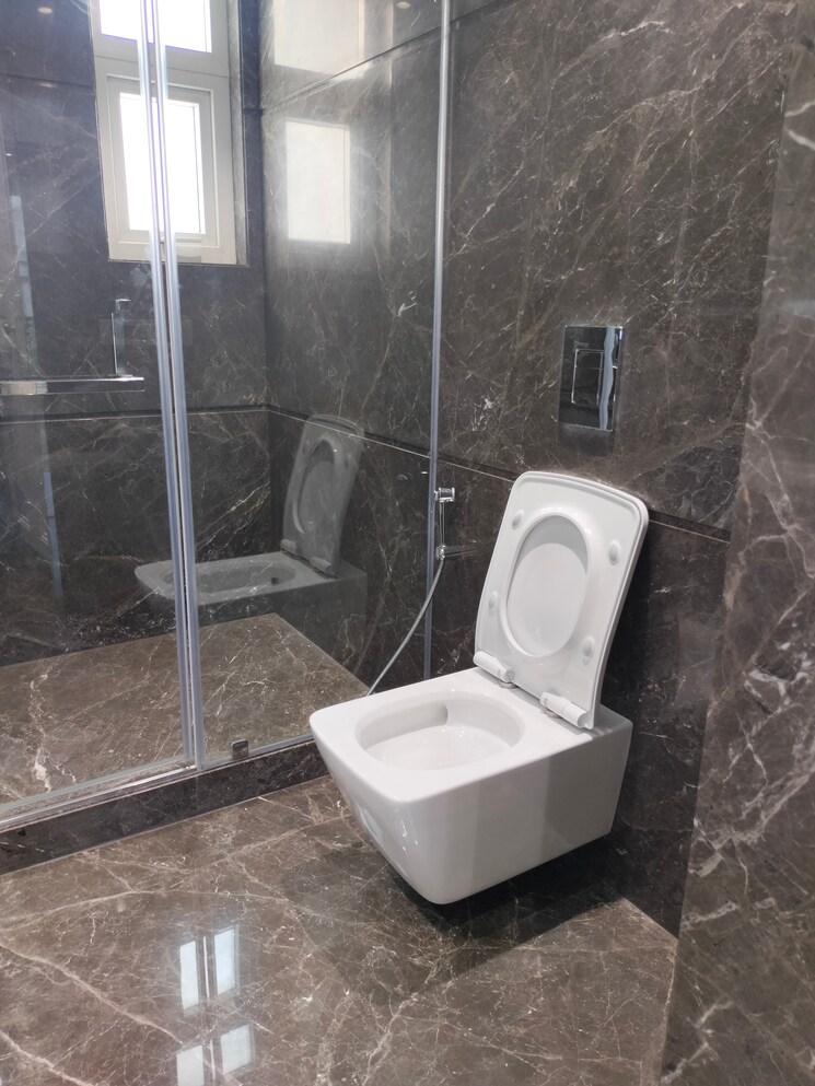 Bathroom, boutique-residential-apartments-c-253 3.5 Bedroom 3100 Sq.Ft. Apartment In Defence Colony Delhi 8891203