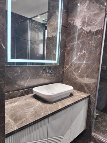 Bathroom in 3.5 BHK Apartment at Boutique Residential Apartments C-253, Defence Colony – for Sale