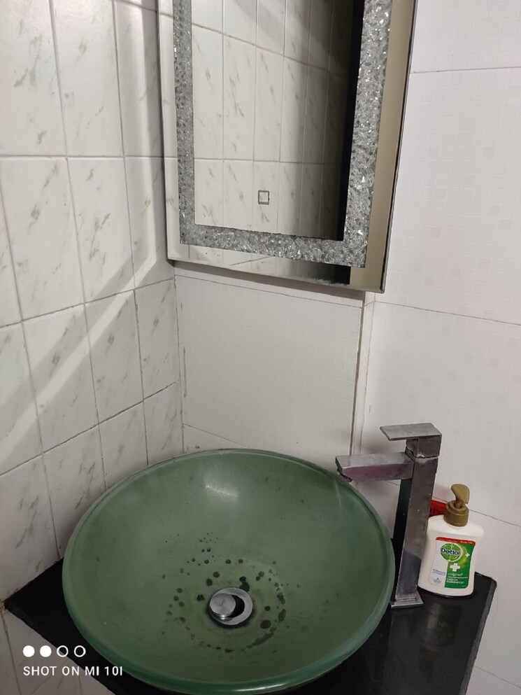 Bathroom, bandra west 1 Bedroom 550 Sq.Ft. Apartment In Bandra West Mumbai 8891227