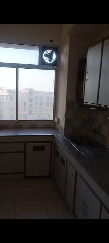 Kitchen in 3 BHK Apartment at DLF Ridgewood Estate, Dlf Phase iv – for Sale