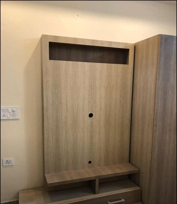 Furnished Amenities in 3 BHK Builder Floor at Engineers Enclave – for Rent