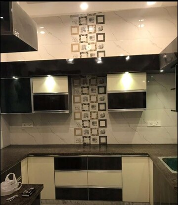 Kitchen in 3 BHK Builder Floor at Engineers Enclave – for Rent