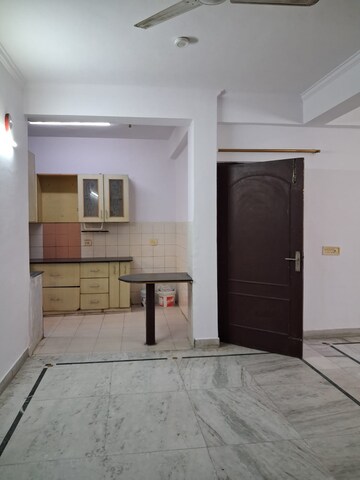 Room in 3 BHK Apartment at Orchid Island, Sector 51 – for Rent