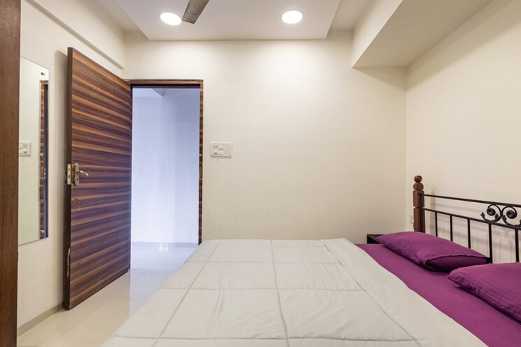 Room, khar west 3 Bedroom 1200 Sq.Ft. Apartment In Khar West Mumbai 8891244