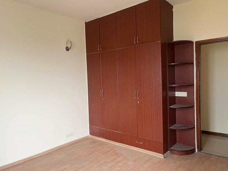 Room, unitech-uniworld-gardens 3 Bedroom 2027 Sq.Ft. Apartment In Sector 47 Gurgaon 8891283