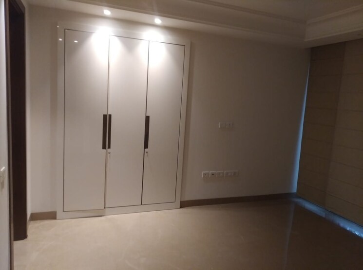 undefined, defence colony 3.5 Bedroom 3100 Sq.Ft. Apartment In Defence Colony Delhi 8891274